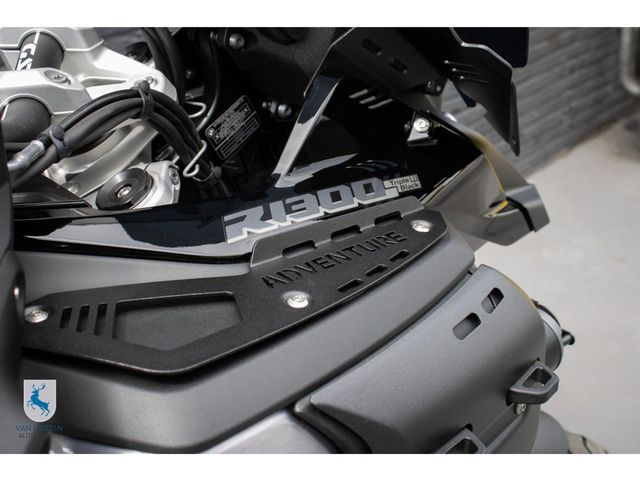 bmw - r-1300-gs-adventure-triple-black