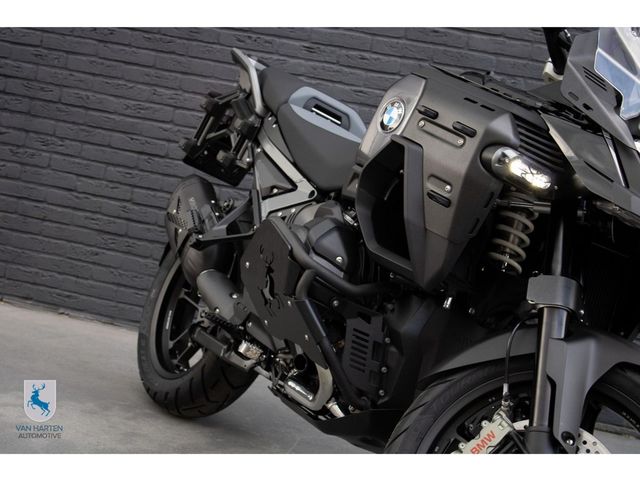 bmw - r-1300-gs-adventure-triple-black