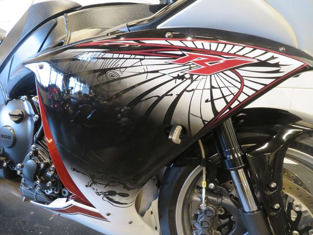 yamaha - yzf-r1