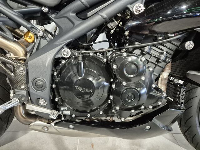 triumph - speed-triple-r