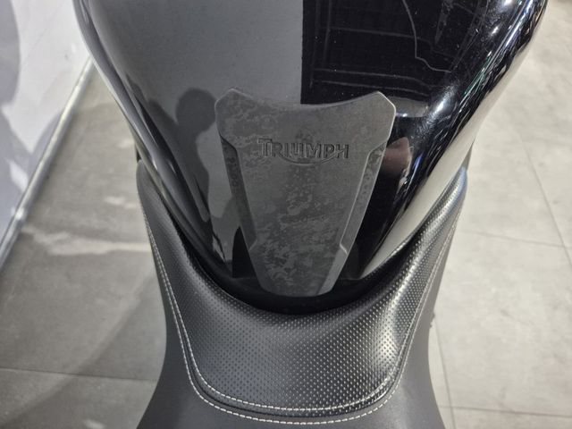 triumph - speed-triple-r