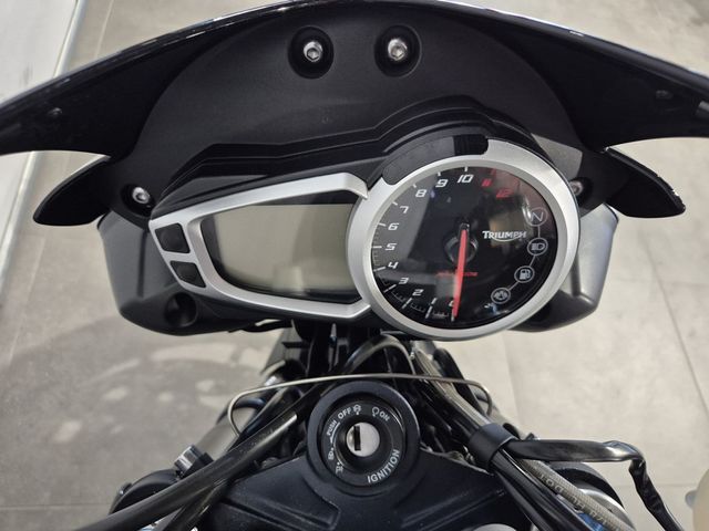 triumph - speed-triple-r