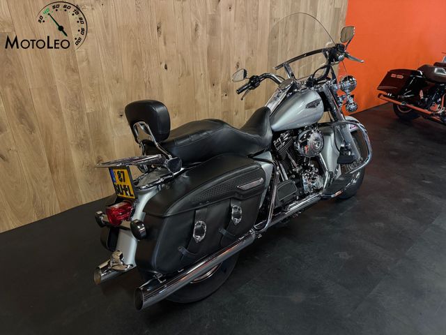 harley-davidson - road-king-classic-flhrci