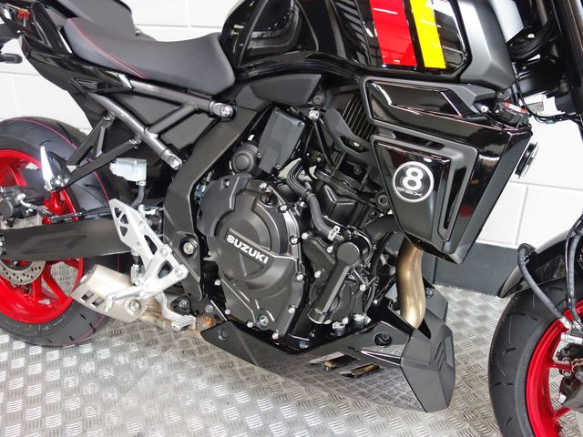 suzuki - gsx-8tt