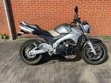 SUZUKI GSR 600