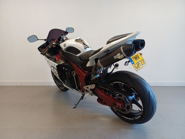yamaha - yzf-r1