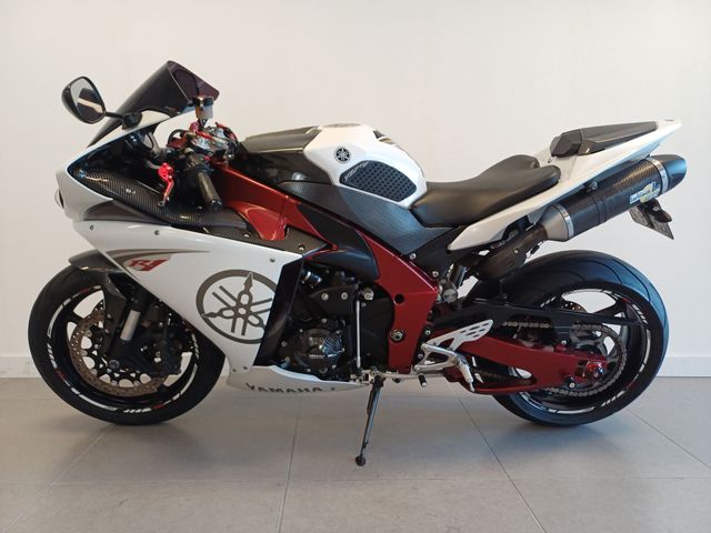 yamaha - yzf-r1
