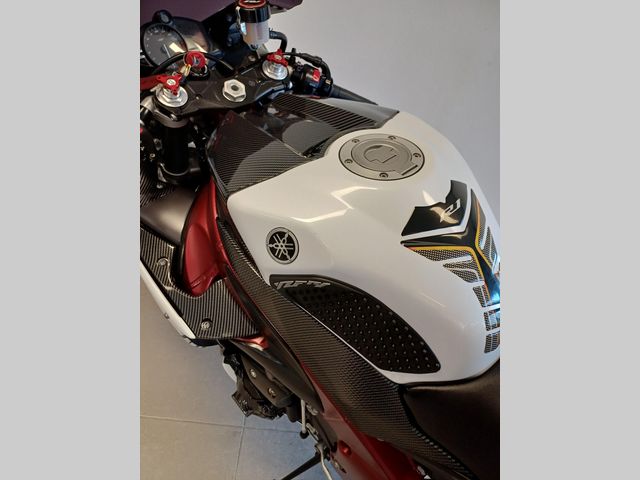 yamaha - yzf-r1