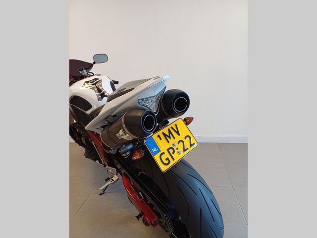 yamaha - yzf-r1