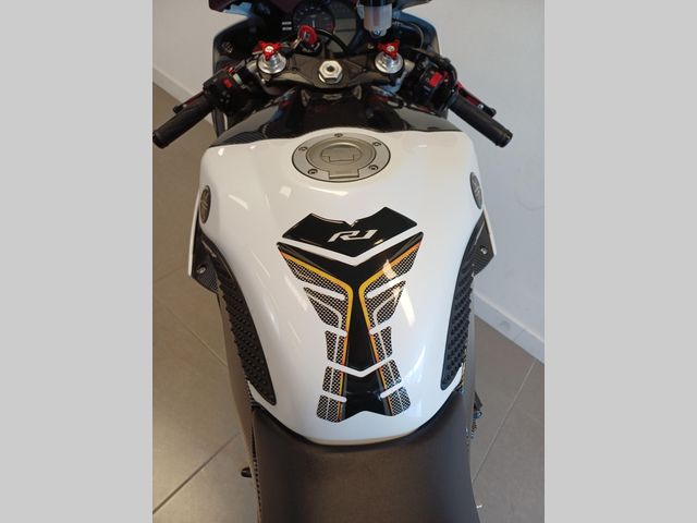 yamaha - yzf-r1
