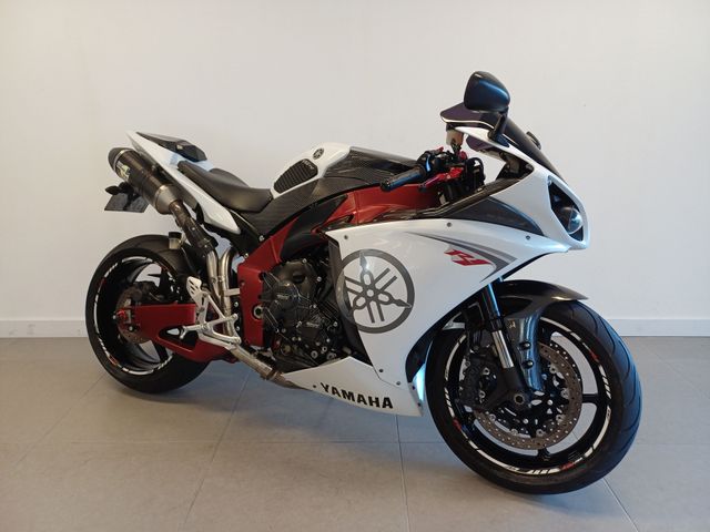 yamaha - yzf-r1