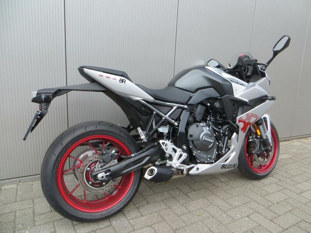 suzuki - gsx-8r