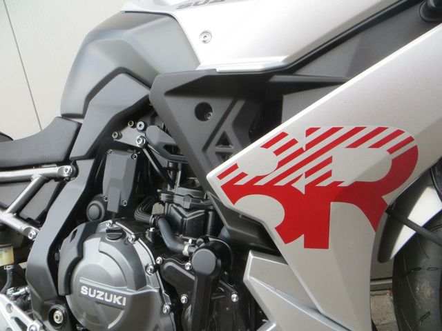 suzuki - gsx-8r