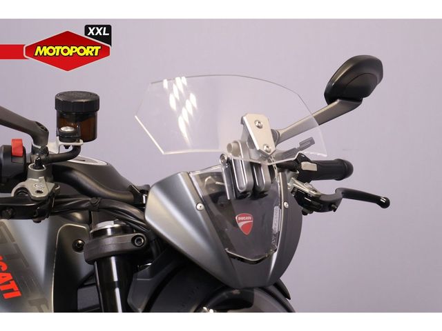 ducati - monster--