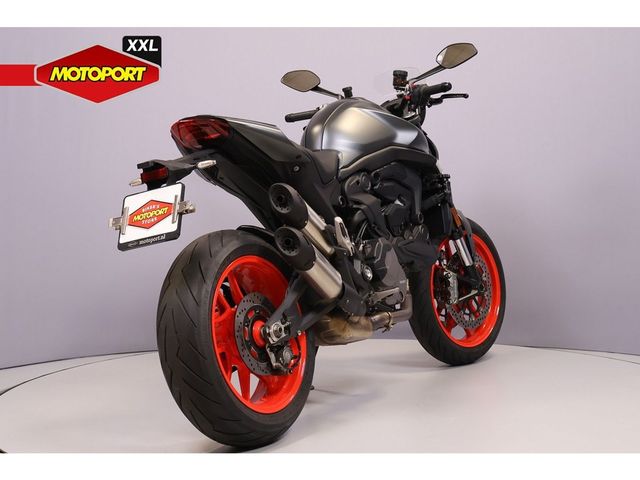 ducati - monster--