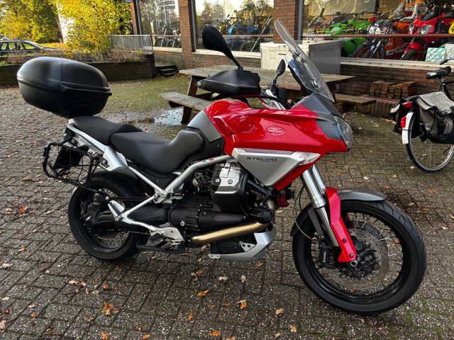 moto-guzzi - stelvio-1200-4v