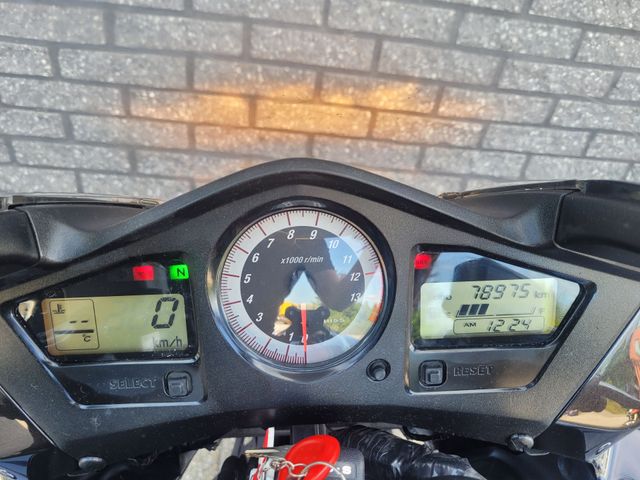 honda - vfr-800
