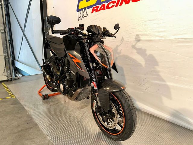 ktm - 1290-super-duke-r