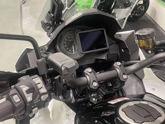 kawasaki - versys-1100-s