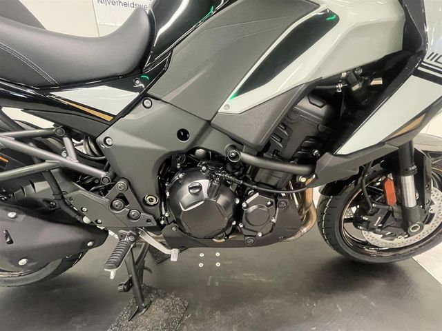 kawasaki - versys-1100-s