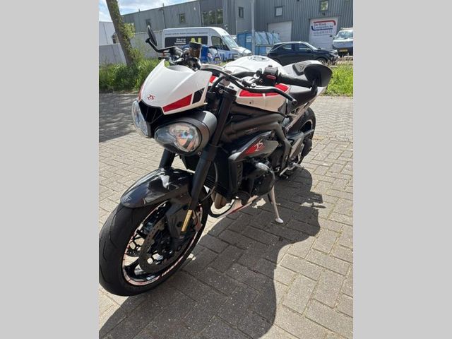 triumph - speed-triple-rs