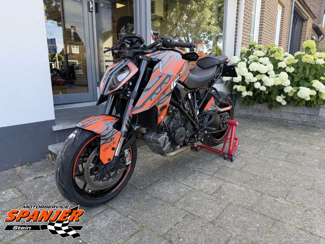 ktm - 1290-super-duke-r