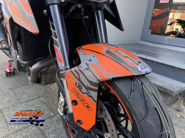 ktm - 1290-super-duke-r