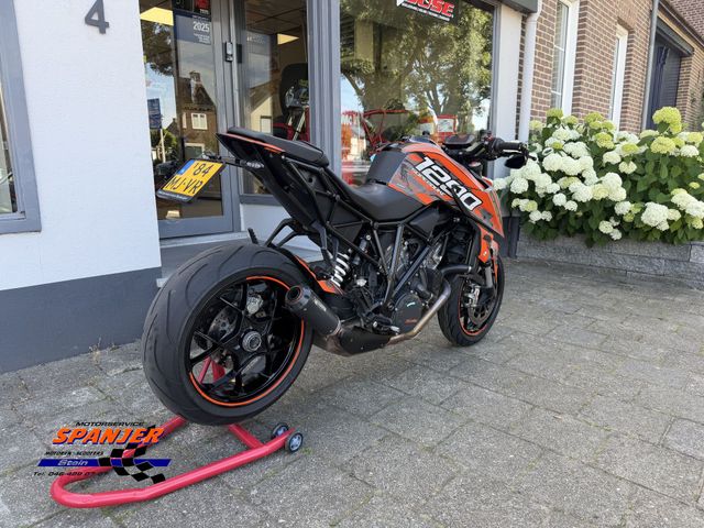 ktm - 1290-super-duke-r