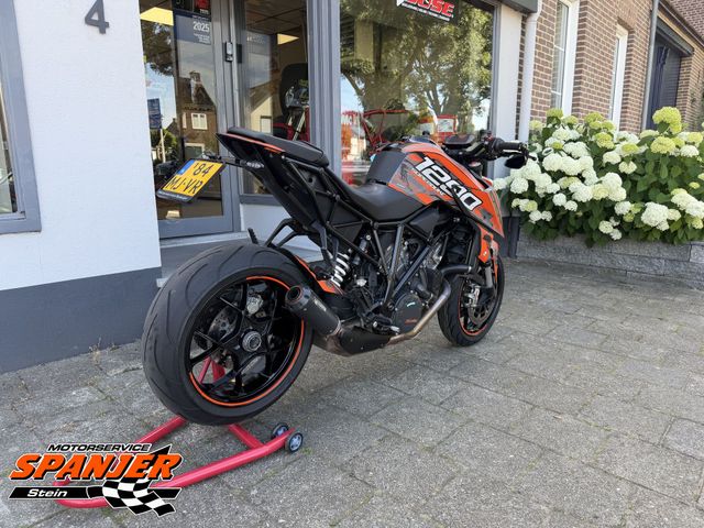 ktm - 1290-super-duke-r