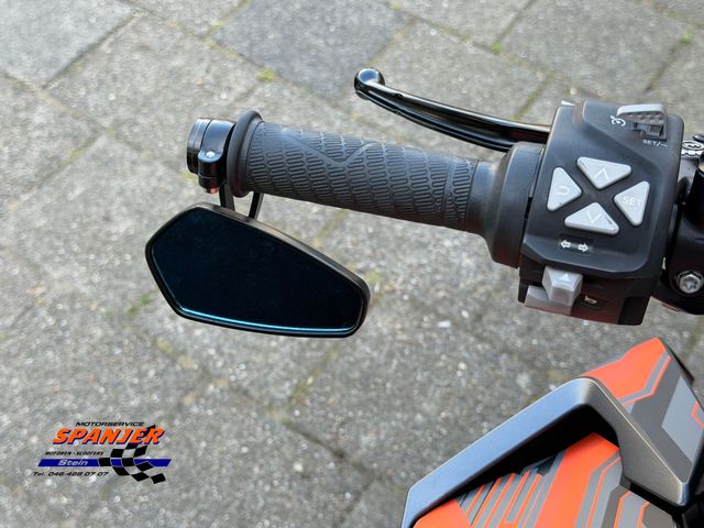 ktm - 1290-super-duke-r