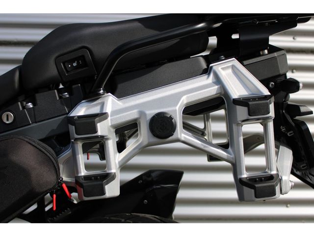 bmw - r-1300-gs-adventure