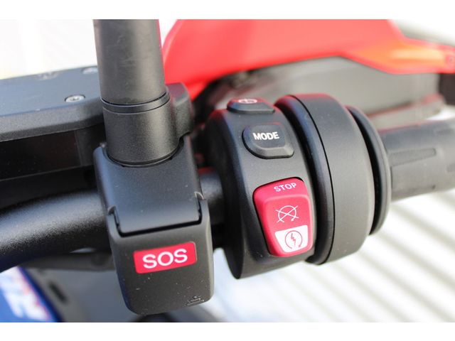 bmw - r-1300-gs-adventure