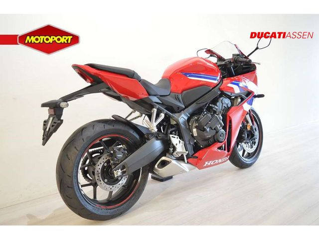 honda - cbr-650-r