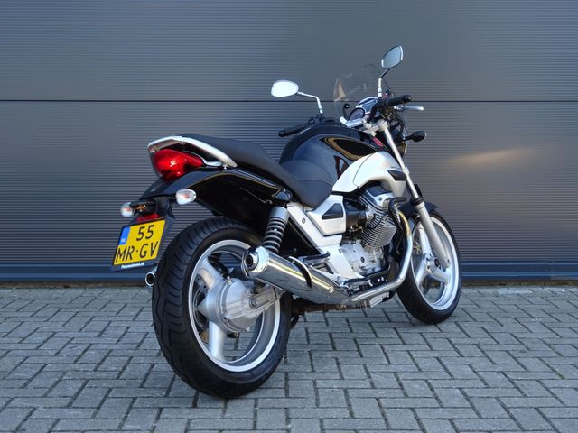 moto-guzzi - breva-750
