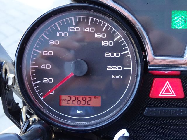 moto-guzzi - breva-750