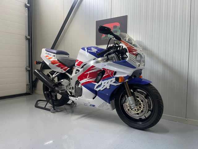 honda - cbr-900-rr-fireblade