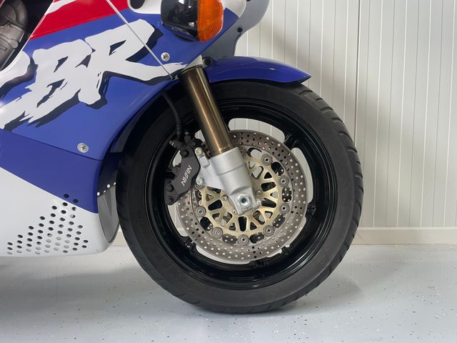 honda - cbr-900-rr-fireblade