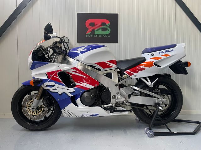 honda - cbr-900-rr-fireblade