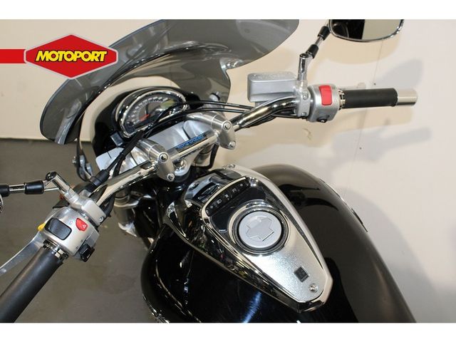 suzuki - new-intruder-m-800