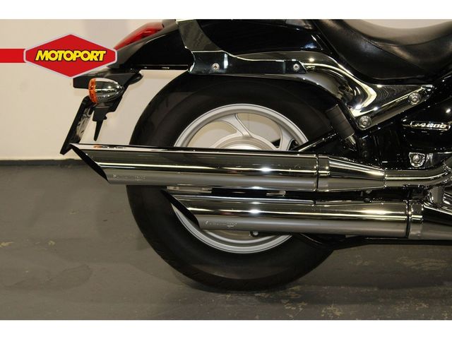 suzuki - new-intruder-m-800