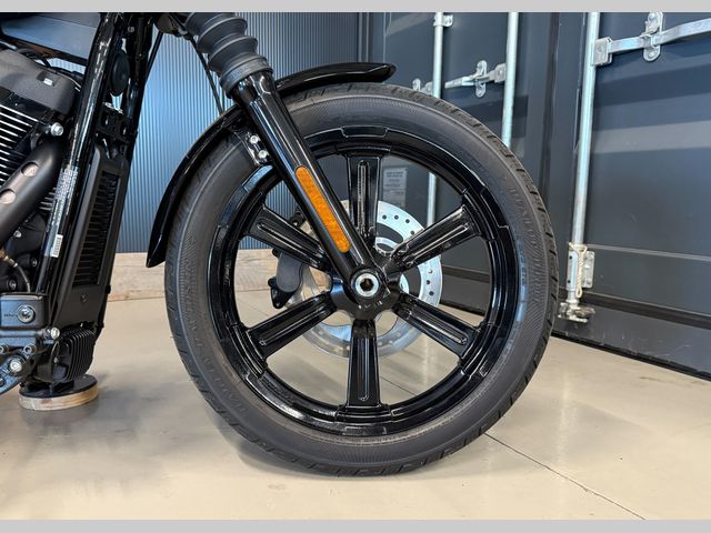 harley-davidson - street-bob-114-fxbbs