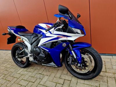 HONDA CBR 600 RR – foto 2