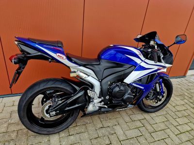 HONDA CBR 600 RR – foto 3