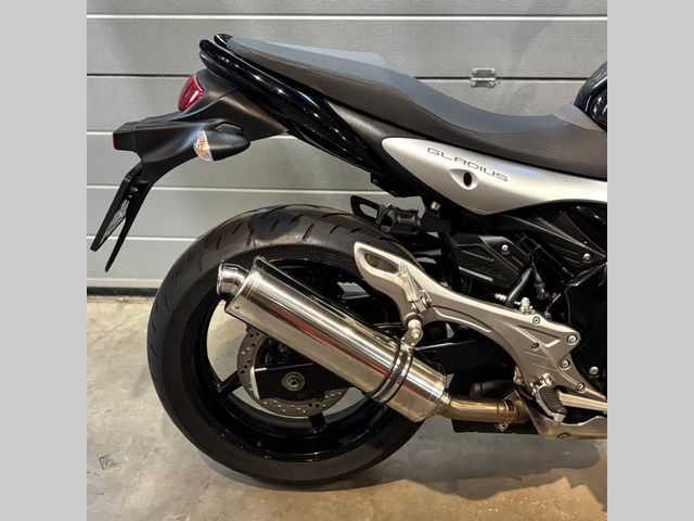 suzuki - sfv-650-gladius