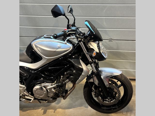 suzuki - sfv-650-gladius