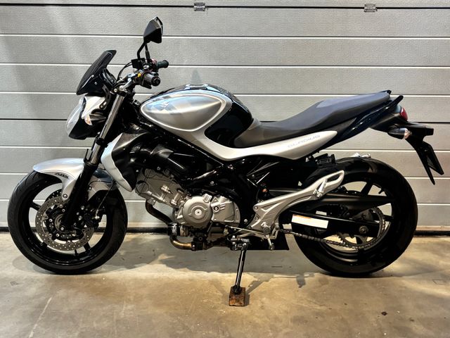 suzuki - sfv-650-gladius
