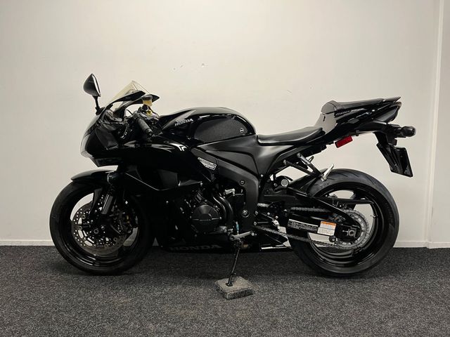 honda - cbr-600-rr