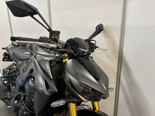 kawasaki - z1100-se