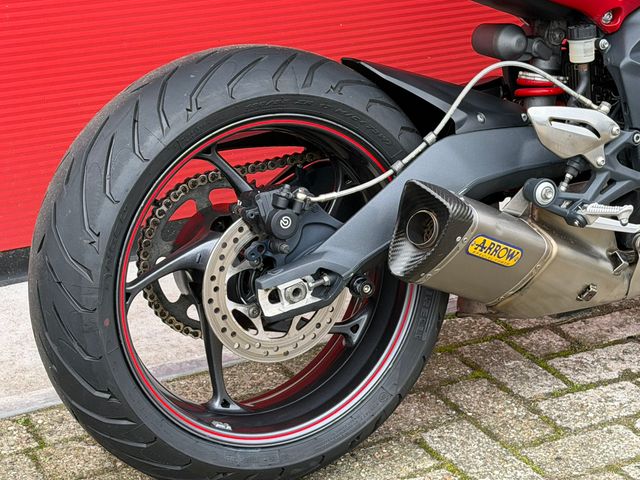 triumph - street-triple-r