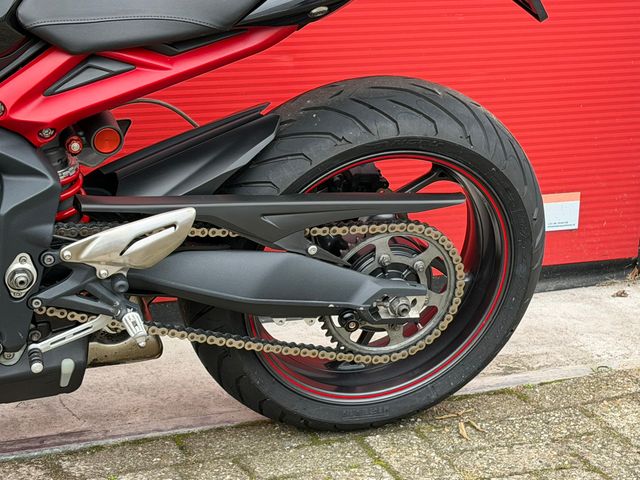 triumph - street-triple-r